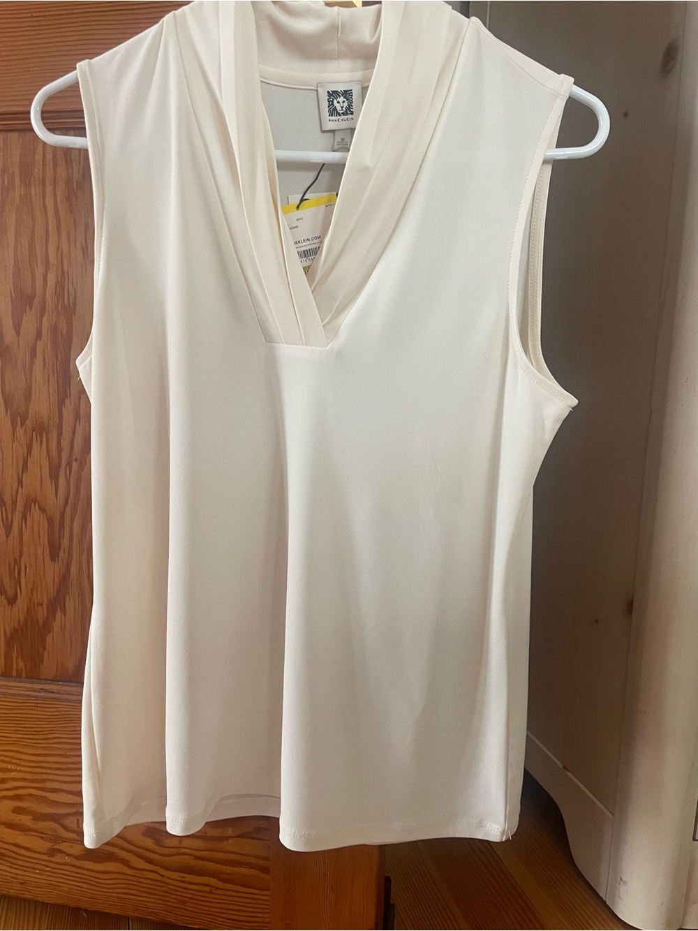 Anne Klein Cream Sleeveless V-Neck Draped Blouse
